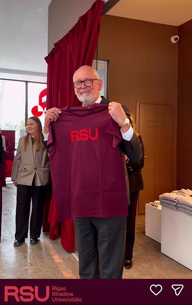 Screenshot_20260211_225129_Instagram